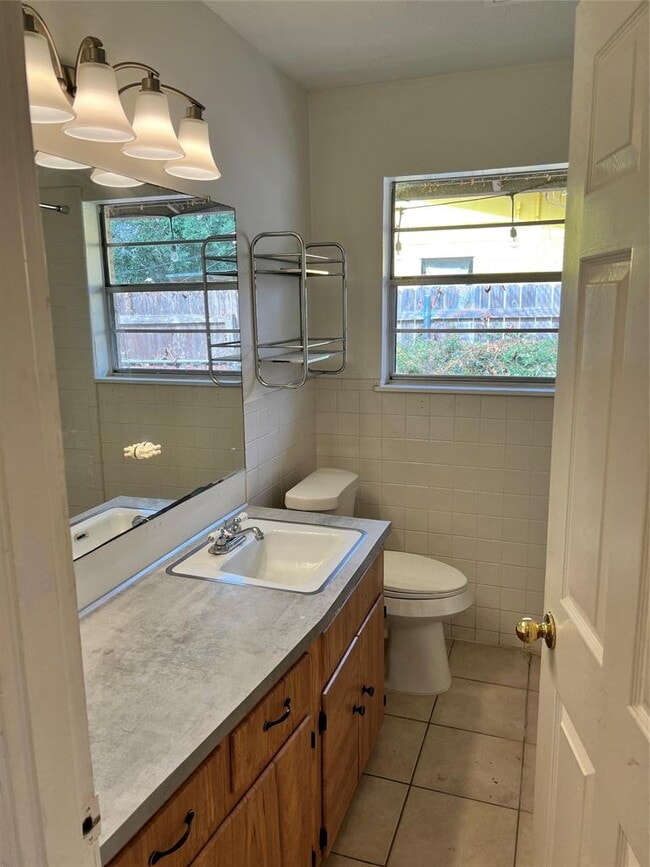 Photo - 8311 Hathaway Dr