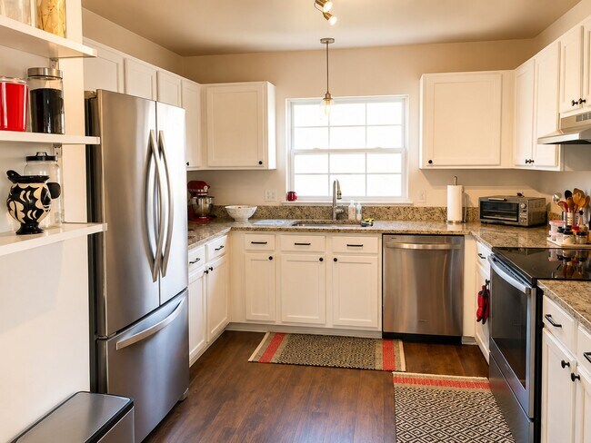 3081 Promenade Cir