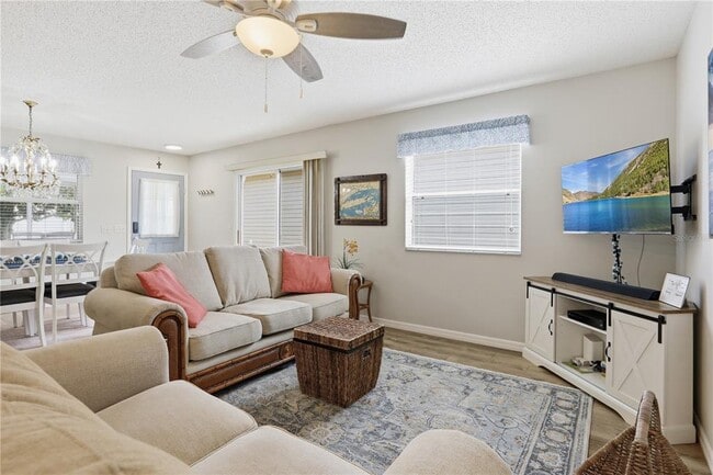 Photo - 296 Emmalee Pl