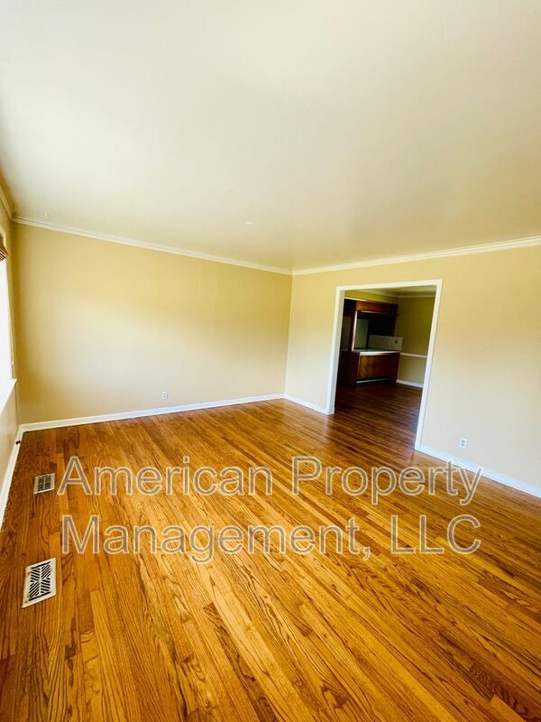 Photo - 4409 E 21st Pl