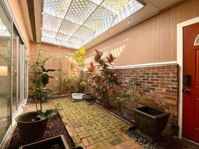 Photo - Remodeled 3BR/2BA home in Altamonte Springs! Don't Miss Out on this Gem!!