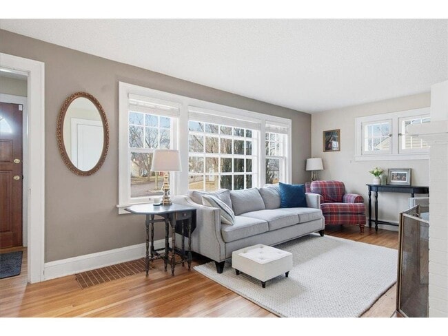 Photo - 4008 Zenith Ave N