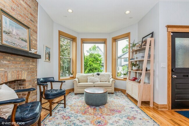 Photo - 3428 W Belden Ave Unidad 1