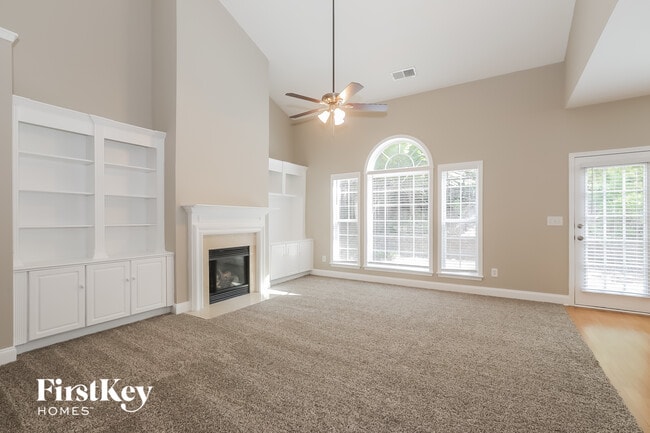 Photo - 495 Roland Manor Dr