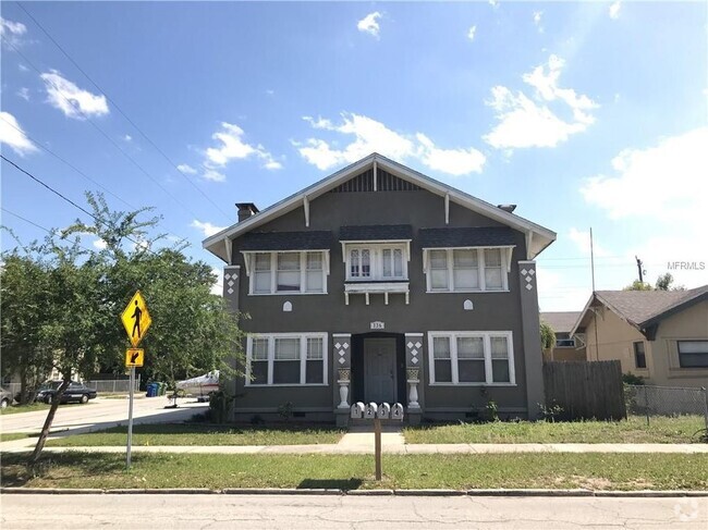 Building Photo - 2 Bedroom 1 Bathroom in Winter Haven Rental