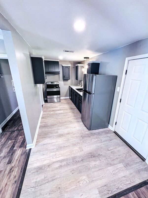 Photo - 2261 Paden St