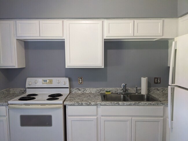 Photo - 5885 Dahlia Dr