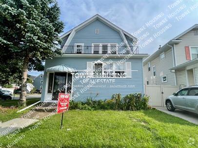 Building Photo - 92 Tremont Ave Unit 1 Rental