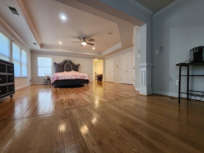 Building Photo - 6438 Columbia Pike Unit 6438