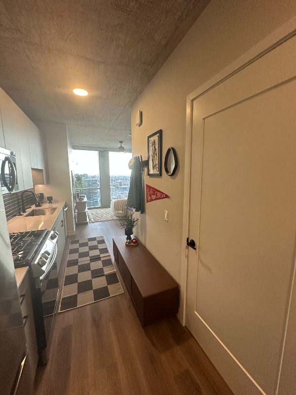 Photo - 315 N May St