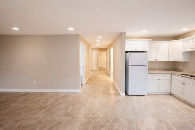 Photo - 4708 Golfview Blvd