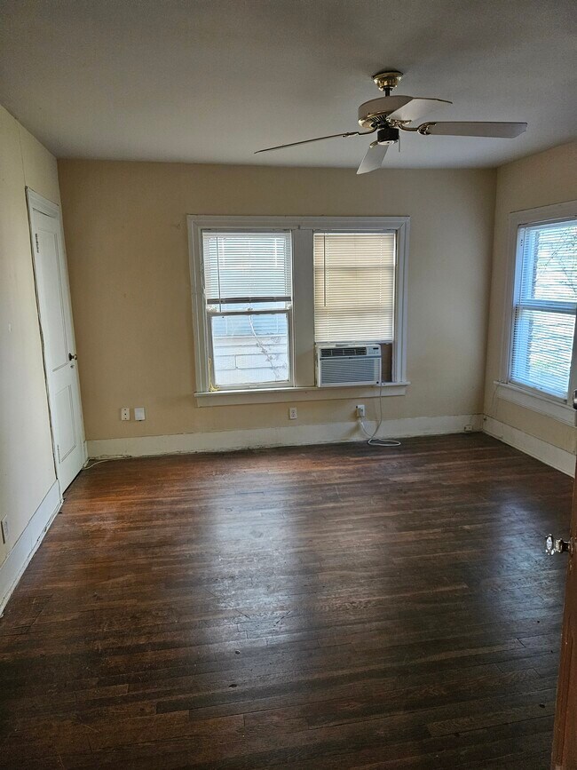 Photo - 2427 Hazard St Unit 2