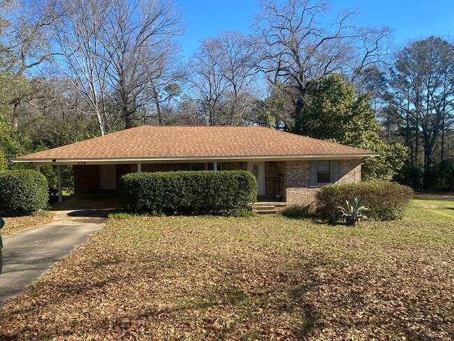 Building Photo - Martin Heights!