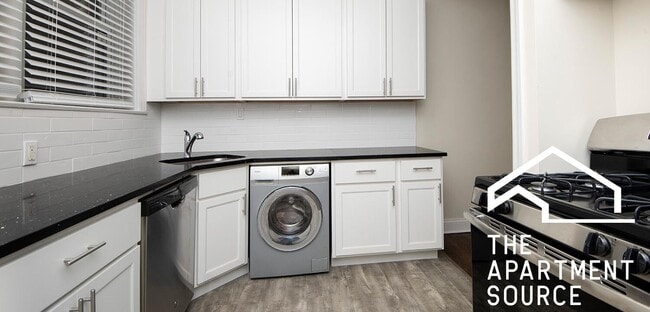 Building Photo - 1130 Maple Ave Unit 3