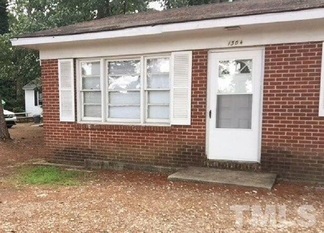 Photo - Perfectly sized 2 bedroom 1 bath