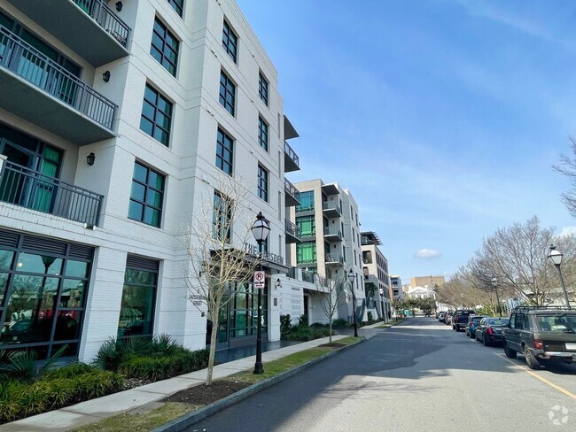 Building Photo - Gorgeous two bedroom newly built condomini... Unit 411