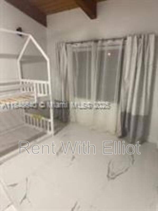 Photo - 2671 Parkview Dr S