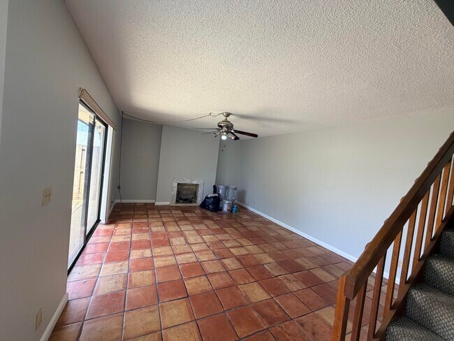 Photo - 37 Lake Arbor Dr