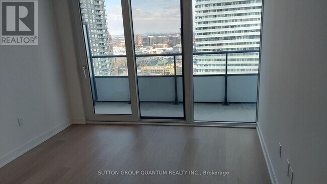 Photo - 448 Burnhamthorpe Rd W Unit 2607