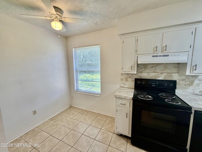 Photo - 1745 Patricia Ln