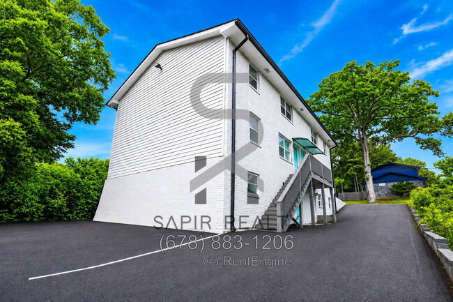 Building Photo - 371 Lanier St NW Unit 6