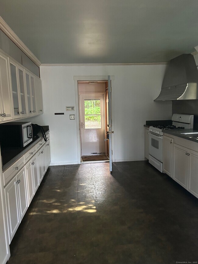 Photo - 123 Bridge St