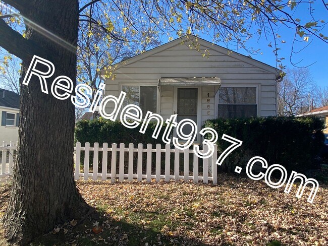 Building Photo - 3 Bed 1 bath