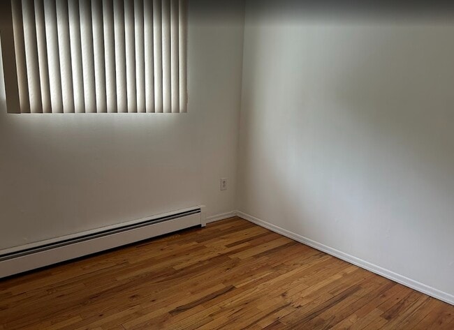 Photo - 306 S 5th St