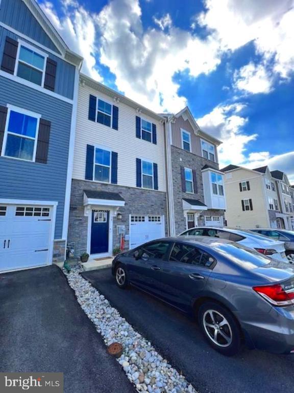 Building Photo - 74 Glory Maple Ln