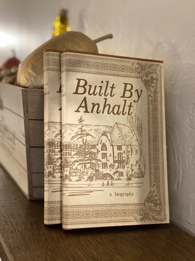 Photo - Ten-O-Five Anhalt Apartments