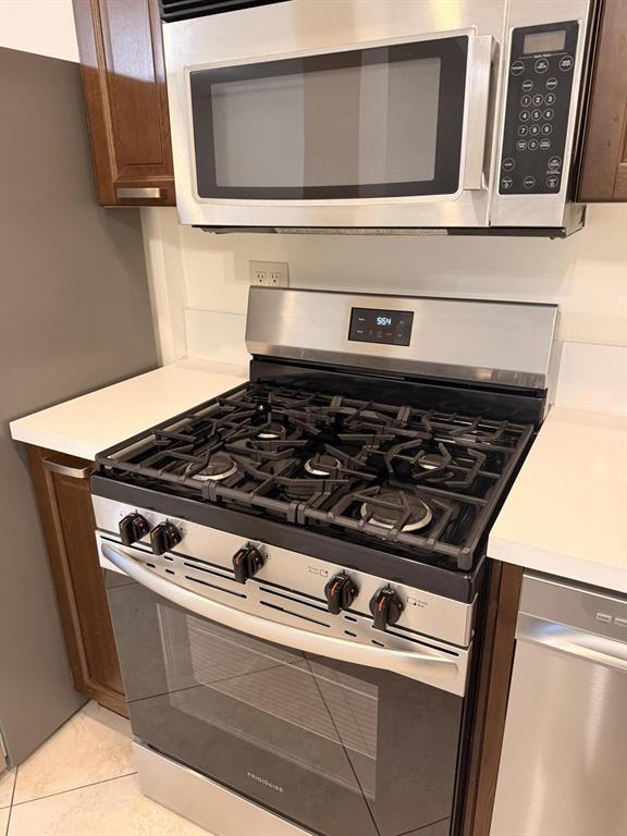 Photo - 2018 NE 14th Ct Unit 2018