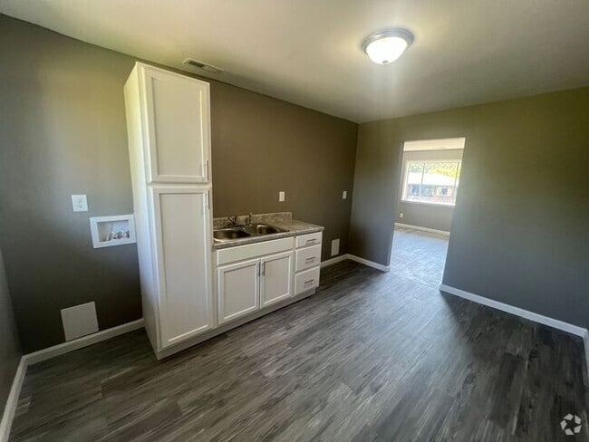 Building Photo - 7702 7th Ave S Unit g Rental