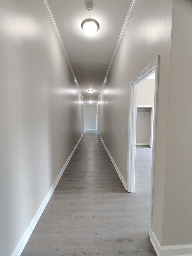 Photo - 2026 N 3372nd Rd