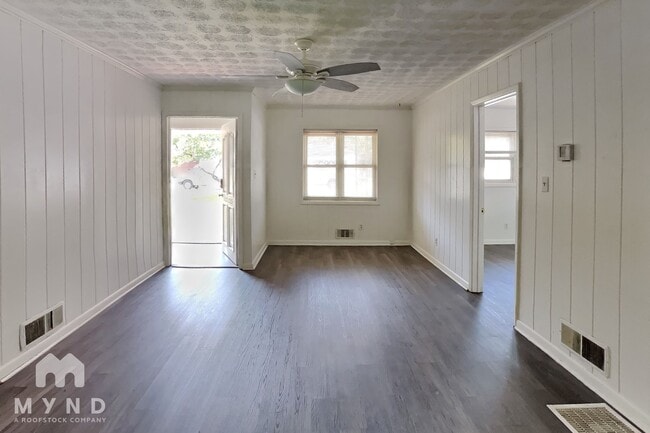 1429 Vesta Ave Unidad Left