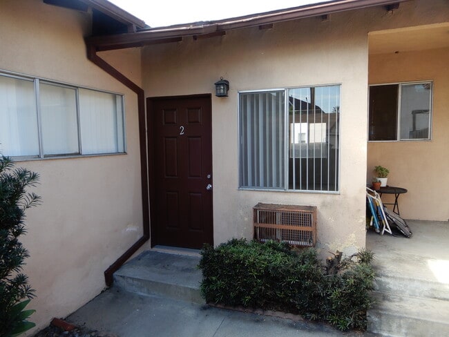 Photo - 5326 Lincoln Ave Unidad HP 2