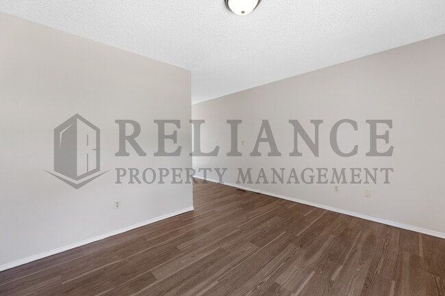 Photo - 306 S Twin Pines Ave