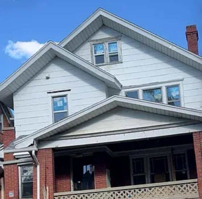Building Photo - 125 Blymyer Ave Unit 125 1.5