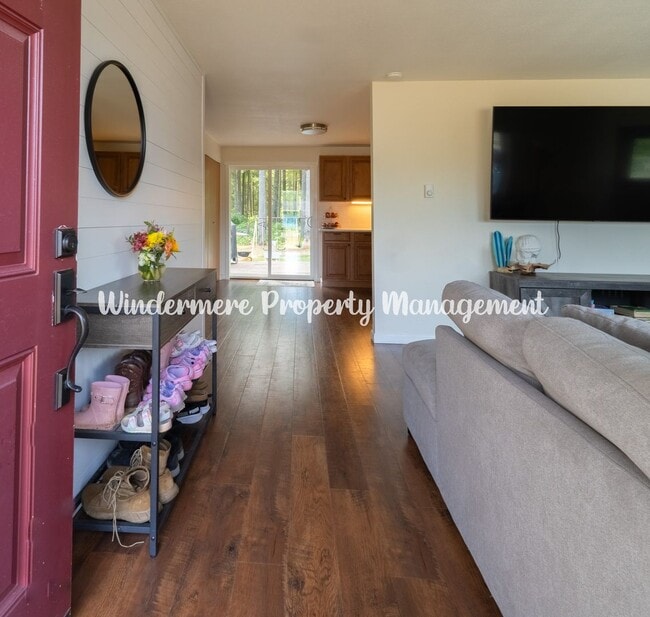 Photo - 11731 Gable Ave SW