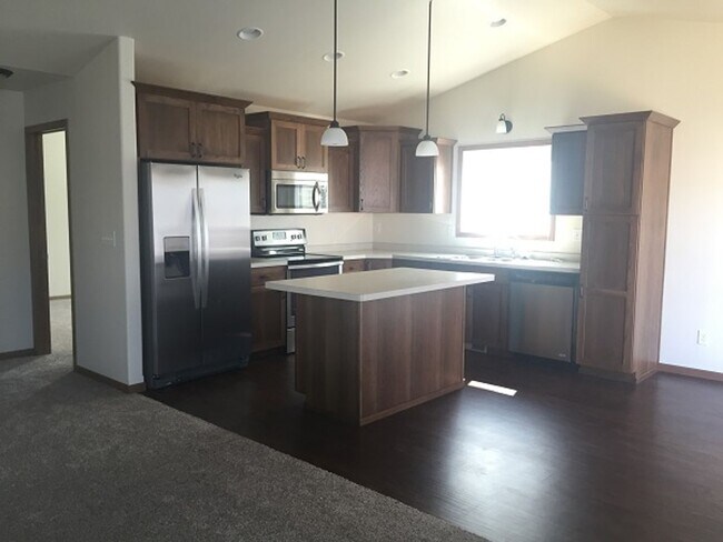 Photo - 932 Eaglewood Ave