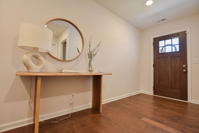 Photo - Pet Friendly Three Bedroom!