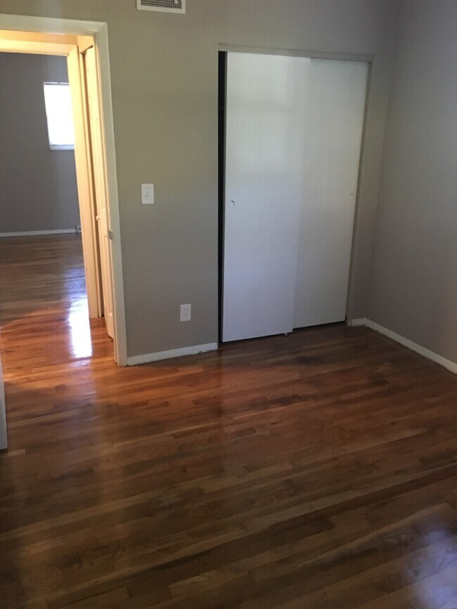 Photo - 9234 Pippin Rd