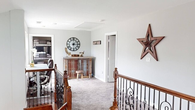 Building Photo - 430 Peninsula Dr