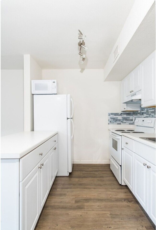 Photo - 15 on Cambridge