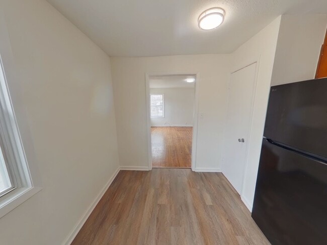 Photo - 2611 E Shadybrook Ln