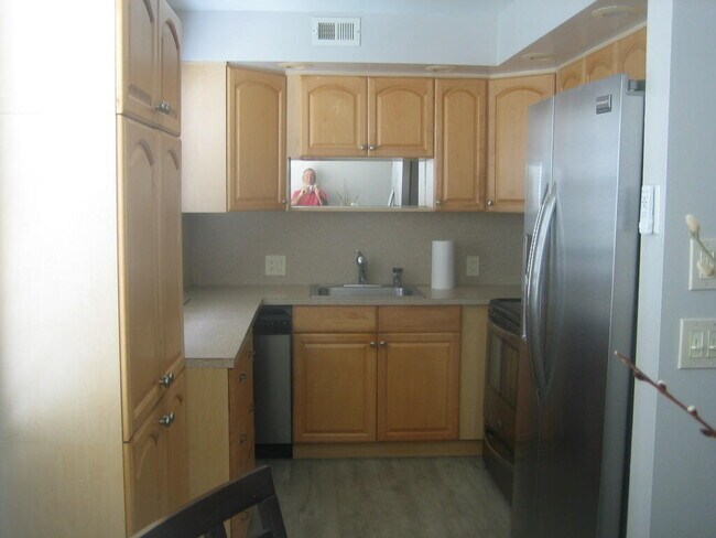 Photo - 340 Mansfield Dr