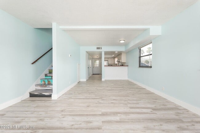 Photo - 319 Oak St