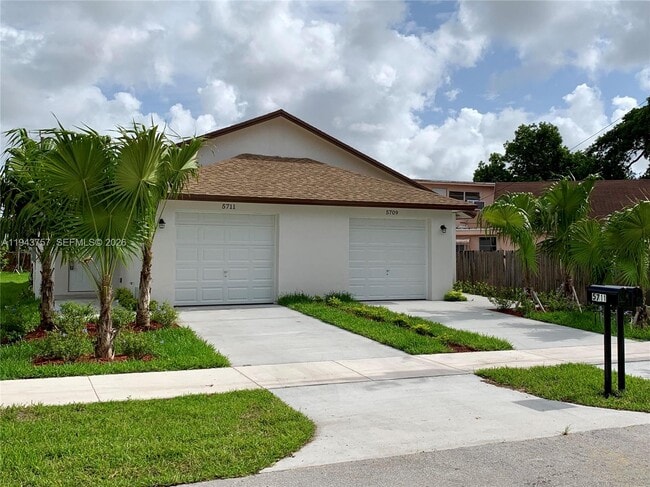 Building Photo - 5711 Buchanan St