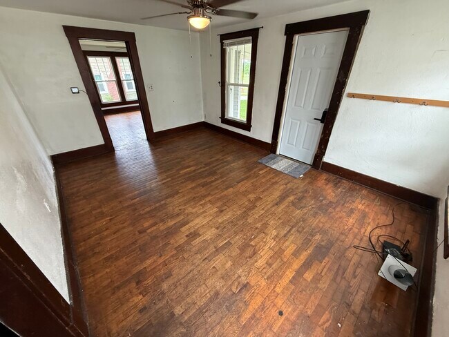 Photo - 319 S Ashby Ave