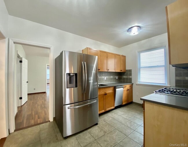 Building Photo - 78-48 85th St Unit 2 Rental