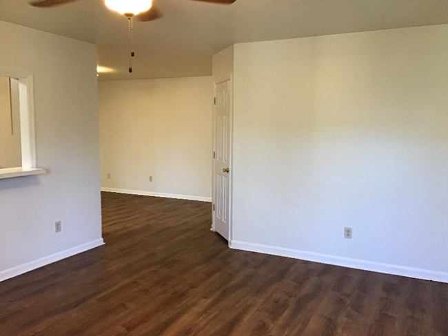 Photo - 2616 Burke Ln